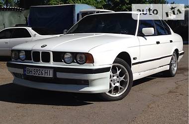 Седан BMW 5 Series 1990 в Одессе