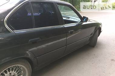 Седан BMW 5 Series 1990 в Запорожье