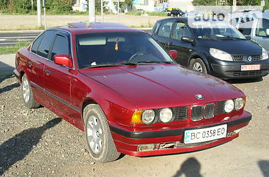 Седан BMW 5 Series 1992 в Львове
