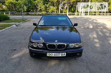 Седан BMW 5 Series 2002 в Лановцах