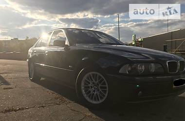 Седан BMW 5 Series 2001 в Харькове