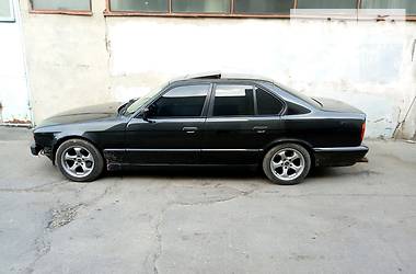 Седан BMW 5 Series 1993 в Полтаве