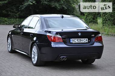 Седан BMW 5 Series 2004 в Рівному