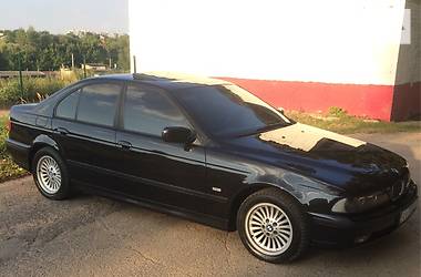 Седан BMW 5 Series 2000 в Харькове