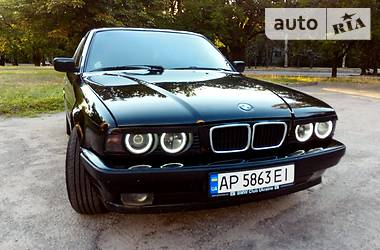 Седан BMW 5 Series 1993 в Запорожье