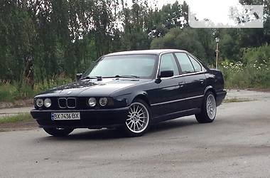 Седан BMW 5 Series 1989 в Червонограде