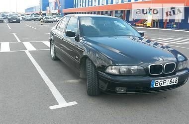 Седан BMW 5 Series 2000 в Ковелі