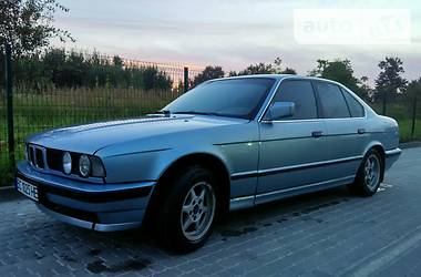 Седан BMW 5 Series 1991 в Дрогобыче