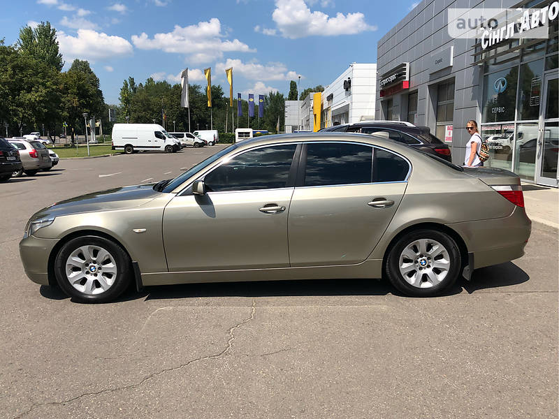 Седан BMW 5 Series 2006 в Днепре