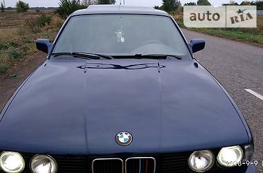 Седан BMW 5 Series 1992 в Киеве