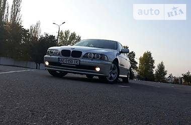 Седан BMW 5 Series 2001 в Кривом Роге