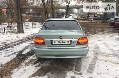 Седан BMW 5 Series 2002 в Киеве