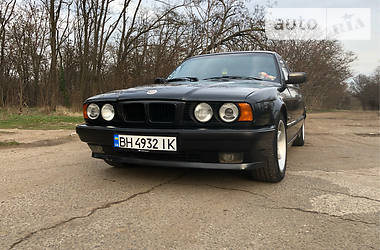 Седан BMW 5 Series 1990 в 