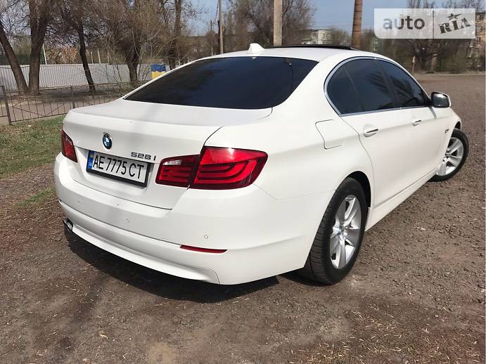 Седан BMW 5 Series 2011 в Кривому Розі фото 12 Седан BMW 5 Series 2011 в Кривому Розі