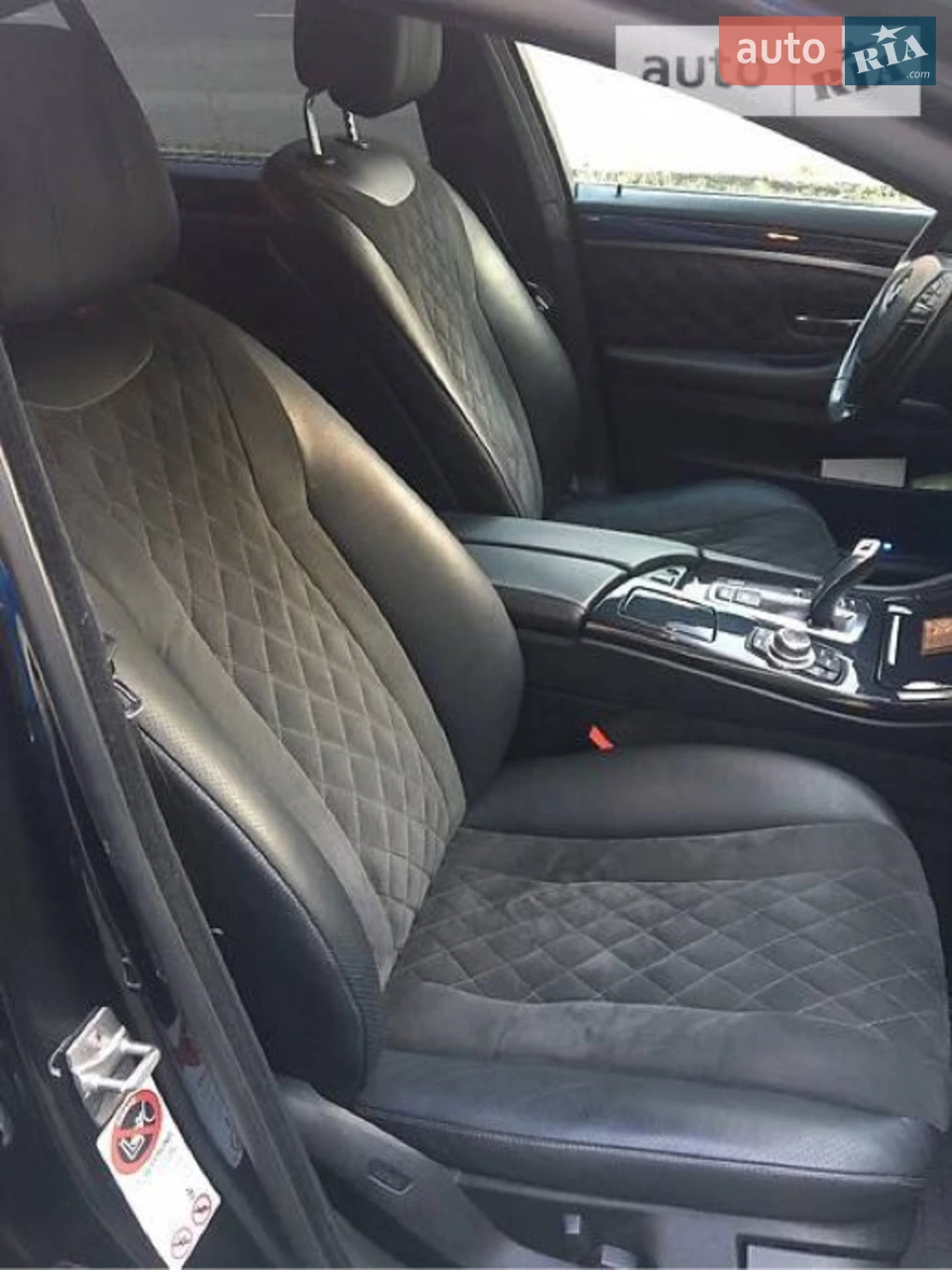 2011 BMW 5er - мініатюра 8