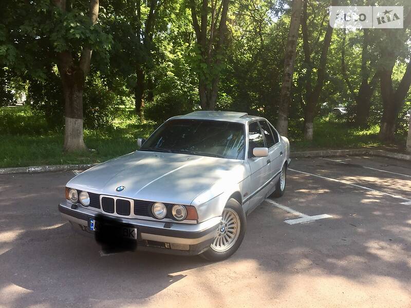 Седан BMW 5 Series 1992 в Ужгороді