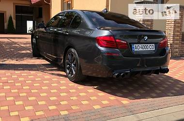 Седан BMW 5 Series 2013 в Іршаві