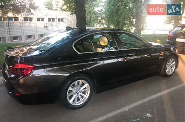 Седан BMW 5 Series 2013 в 