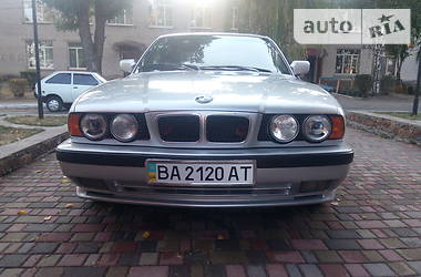 Седан BMW 5 Series 1990 в Александрие