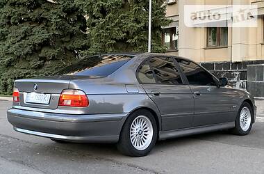 Седан BMW 5 Series 2002 в Одессе