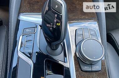 Седан BMW 5 Series 2018 в 
