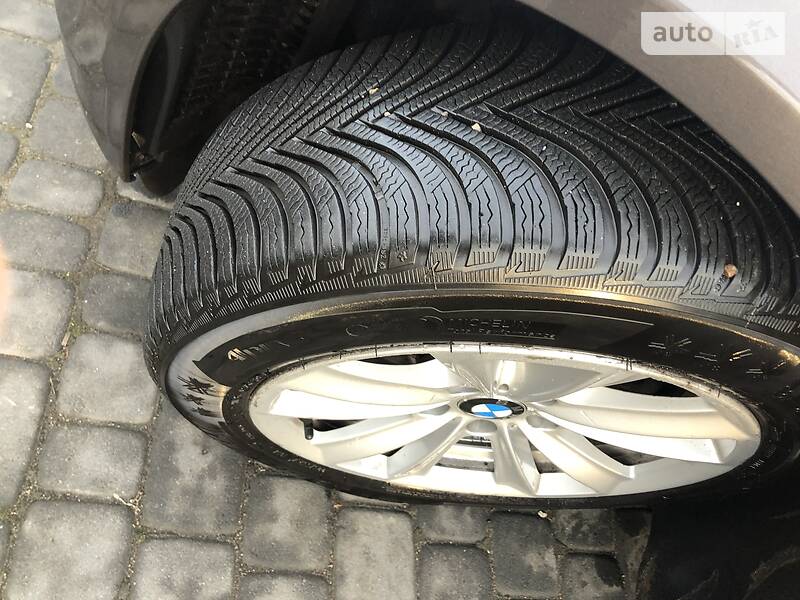Седан BMW 5 Series 2011 в Самборі