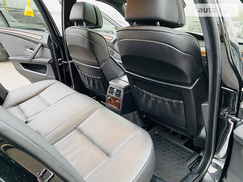Седан BMW 5 Series 2009 в Харкові