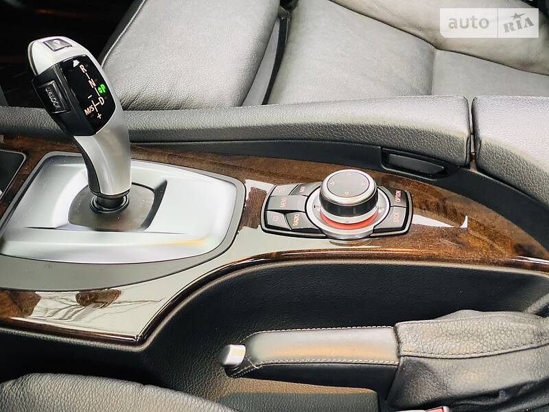 Седан BMW 5 Series 2009 в Харкові