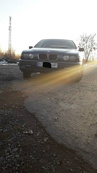 Седан BMW 5 Series 1998 в Львові