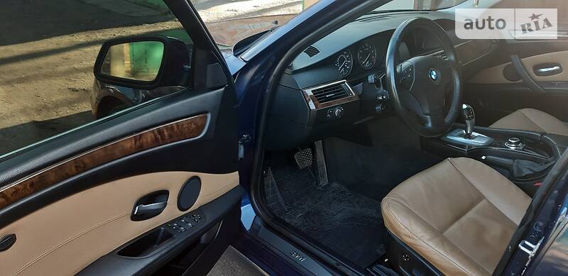 Седан BMW 5 Series 2009 в Вишневому фото 8 Седан BMW 5 Series 2009 в Вишневому