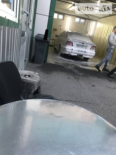 Седан BMW 5 Series 1996 в Одесі