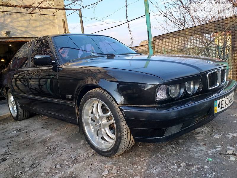 Седан BMW 5 Series 1989 в 