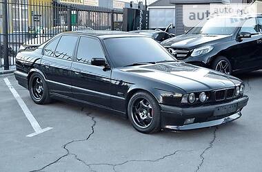 Седан BMW 5 Series 1995 в Киеве