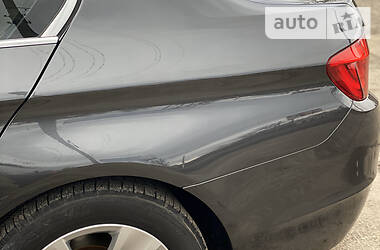 Седан BMW 5 Series 2010 в 