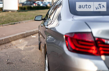 Седан BMW 5 Series 2012 в 