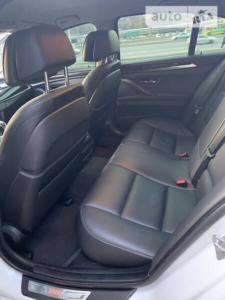 Седан BMW 5 Series 2015 в Києві