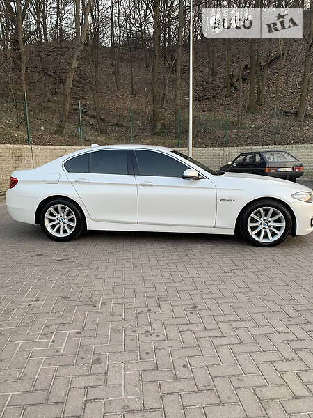 Седан BMW 5 Series 2015 в Києві