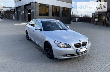Седан BMW 5 Series 2009 в 