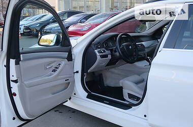 Універсал BMW 5 Series 2011 в 