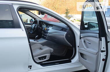 Універсал BMW 5 Series 2011 в 