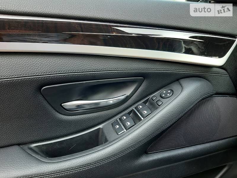 Седан BMW 5 Series 2016 в Миколаєві