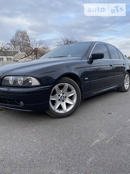 Седан BMW 5 Series 2001 в Хоролі