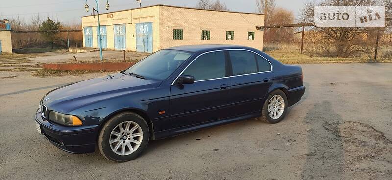 Седан BMW 5 Series 2002 в Нововолинську