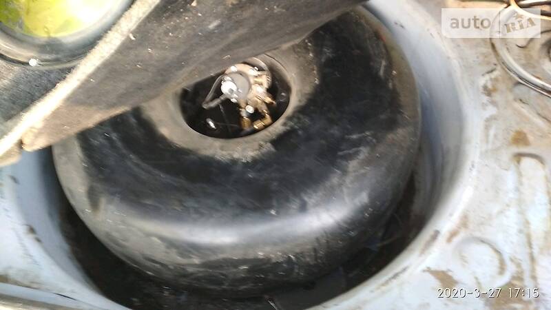 Седан BMW 5 Series 1988 в Вижниці