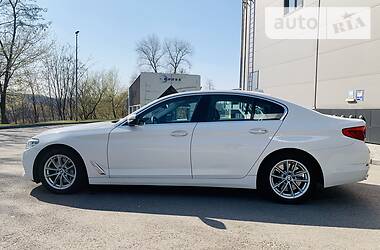 Седан BMW 5 Series 2017 в Киеве