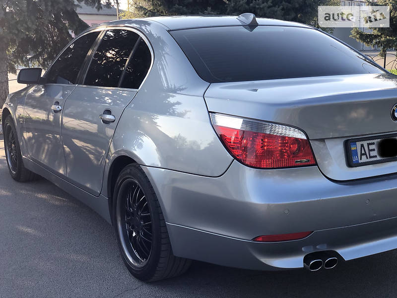 Седан BMW 5 Series 2006 в 