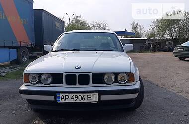 Седан BMW 5 Series 1989 в Мелитополе