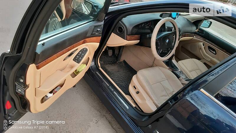 Седан BMW 5 Series 2000 в Рівному