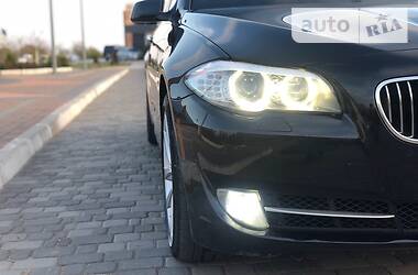 Седан BMW 5 Series 2012 в 