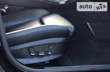 Седан BMW 5 Series 2012 в 